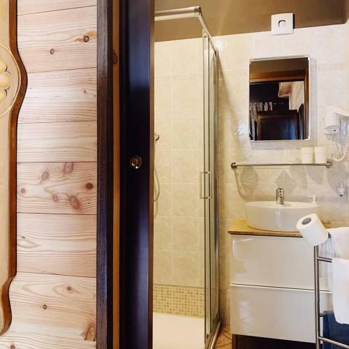 Hostal L?alpina Affittacamere