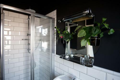 L'8 Boutique Design Apartments