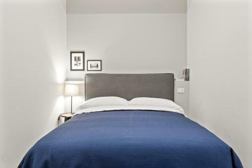 Piazza Maggiore White Apartment