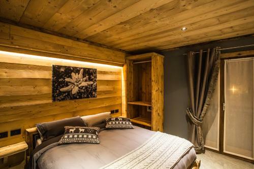 Hostal Alpine Rooms Guesthouse