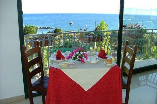 Lodge Splendid Apartment In Baia Di Briatico