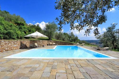 Calzaiolo Villa Sleeps 12 With Pool