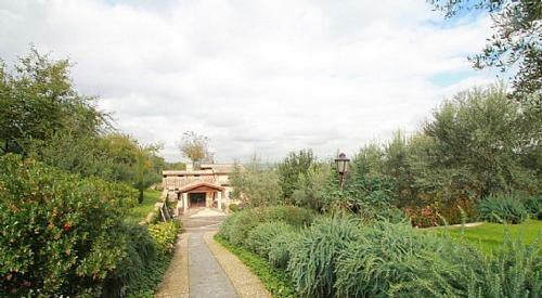 Campagnano Di Roma Villa Sleeps 9 Pool Wifi