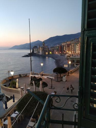 Apartamento La Priaguea - Front Beach With Balcony