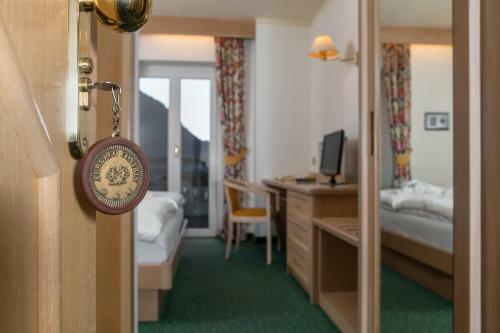 Hotel Albergo Contrin