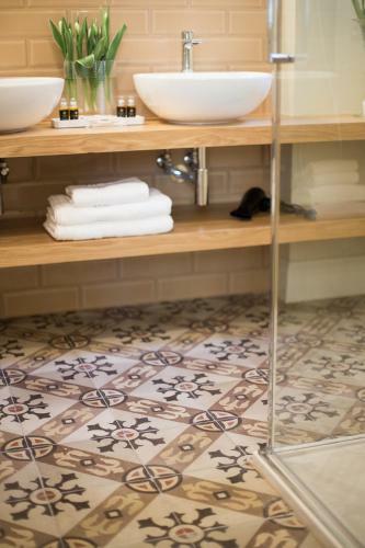 Hostal Gmarconi Suites 136