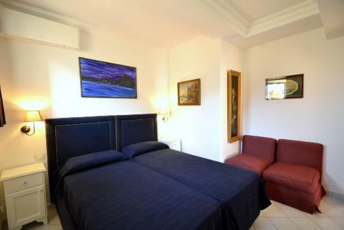 Capri Apartment Sleeps 4 Air Con Wifi