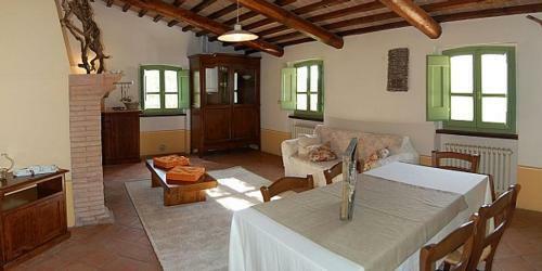 Carpini Villa Sleeps 2 Pool Wifi