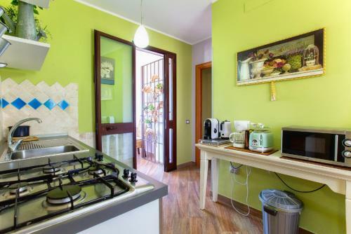 Villa Mariposa Con Piscina Per 12/14 Persone