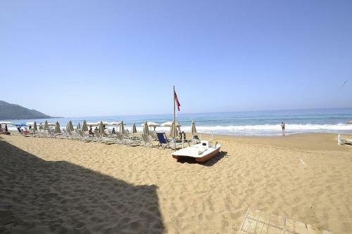 Castellabate Villa Sleeps 6 With Air Con