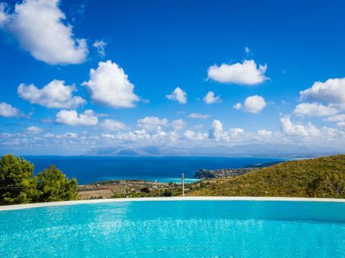 Nice Small Villa With Private Pool And Wonderful Seaview
