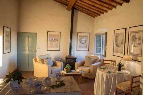 Lilliano Apartment Sleeps 4