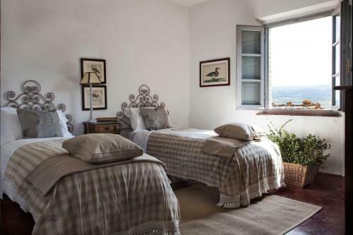 Lilliano Apartment Sleeps 4