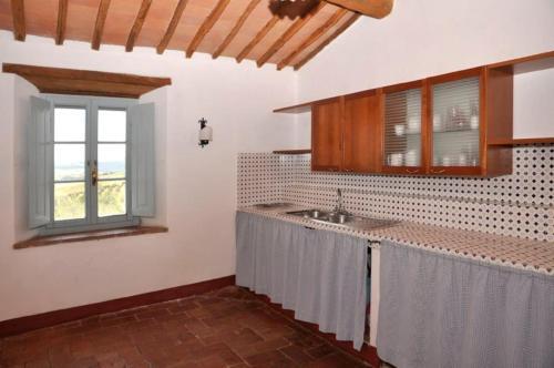 Lilliano Villa Sleeps 8 Pool Wifi