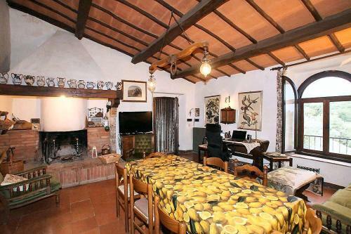 Castellina In Chianti Villa Sleeps 6 Pool Wifi
