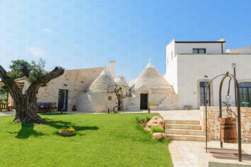 Helloapulia - Villa "i Trulli L'aia Di Cucumo"