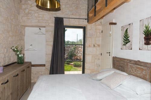 Helloapulia - Villa "i Trulli L'aia Di Cucumo"
