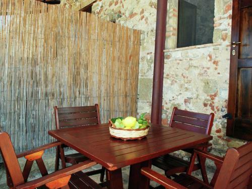 Villa Rustic Apartment In Velia With Garden