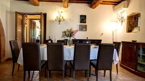 Villa La Magia 8&2