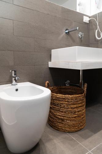 Hostal Urban Garden Suites