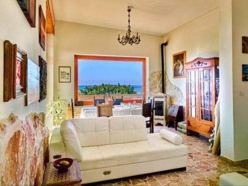 Mystical Villa In Cava D'aliga With Private Swimming Pool