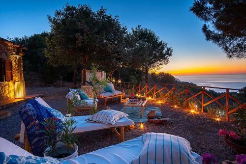 Cefalu Villa Sleeps 4 Wifi