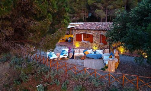 Cefalu Villa Sleeps 4 Wifi