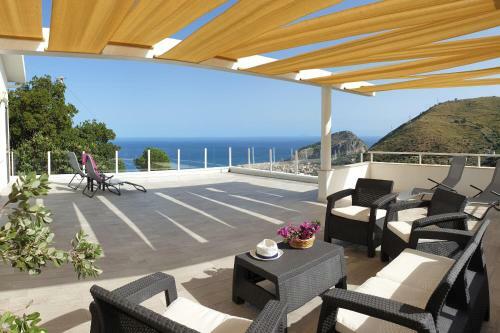 Villa La Vista - By Vacation Service