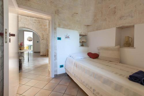 Ceglie Messapica Villa Sleeps 12 Pool Wifi