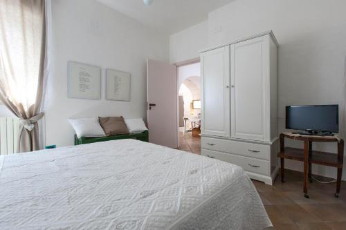 Ceglie Messapica Villa Sleeps 12 Pool Wifi