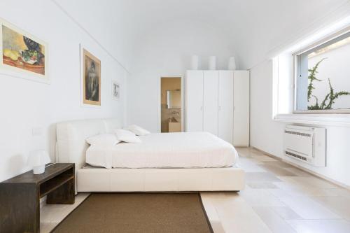 Grieco Villa Sleeps 12 With Pool Air Con And Wifi