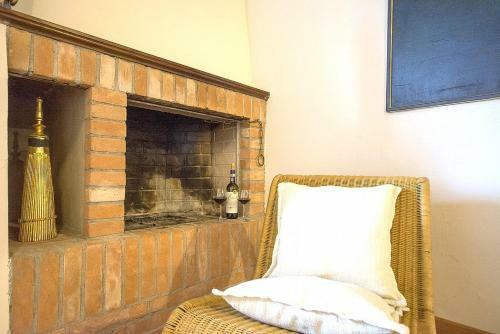 Razzaia Villa Sleeps 14 With Pool And Air Con