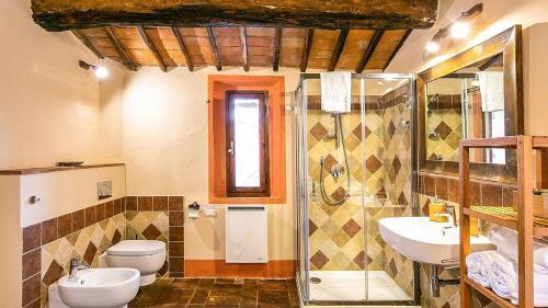 Razzaia Villa Sleeps 14 With Pool And Air Con