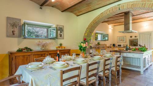 Villa Santo Stefano 10