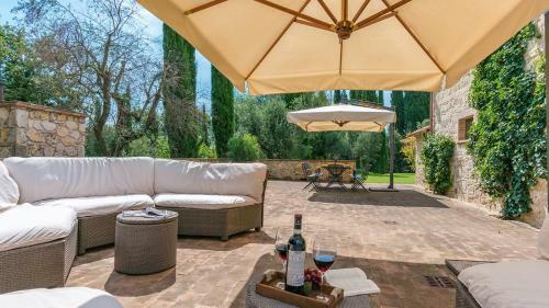 Villa Santo Stefano 10