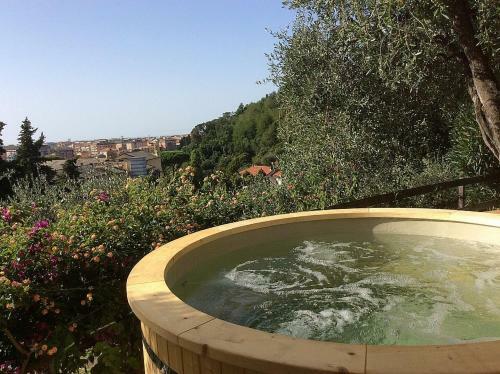 Chiavari Villa Sleeps 2 Pool Air Con Wifi