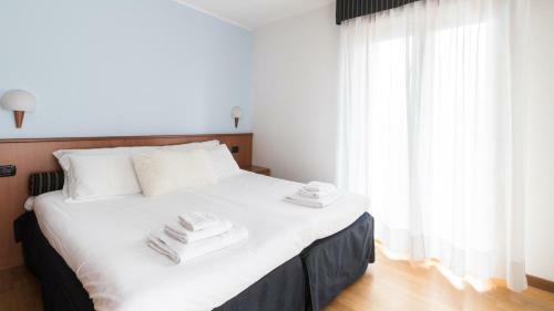 Pizzo Scalino Apartments