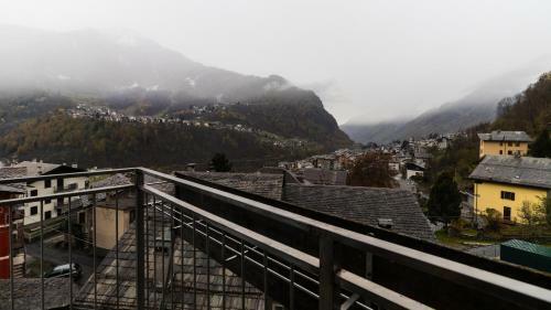 Pizzo Scalino Apartments