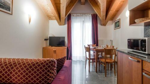 Pizzo Scalino Apartments