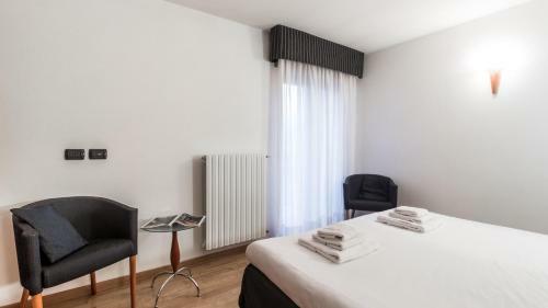 Pizzo Scalino Apartments