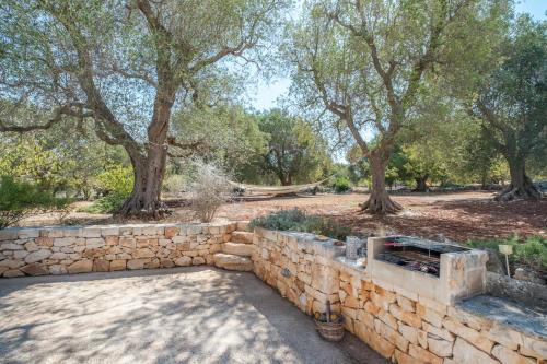 Satia Villa Sleeps 4 With Pool