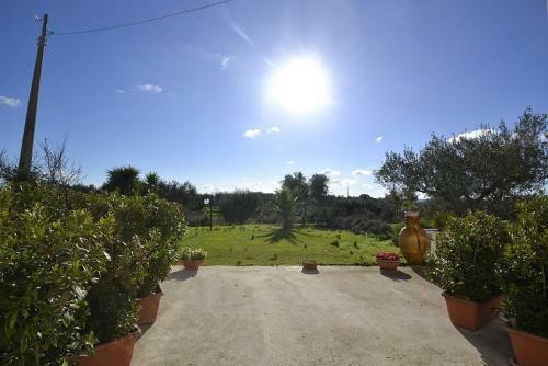 Cisternino Villa Sleeps 2 Pool Air Con Wifi
