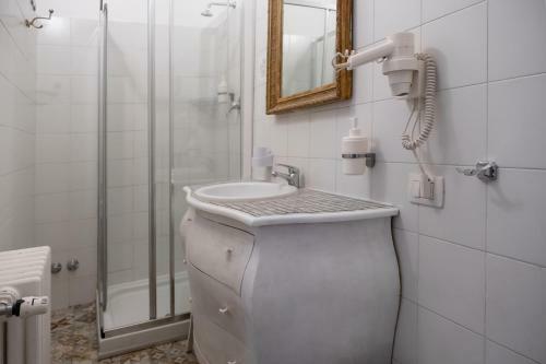 Hostal Citt� Di Castello Rooms