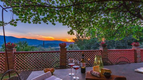 Villa Poggio Medei 8&2