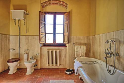 Colle Di Val D'elsa Apartment Sleeps 6