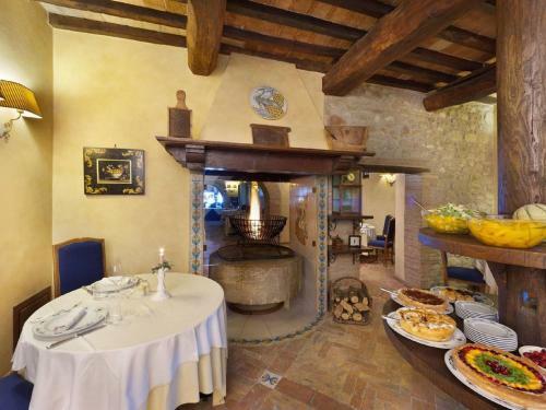 Classy Holiday Home In Collazzone With Whirlpool
