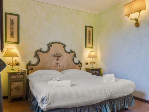 Opulent Holiday Home In Collazzone With Swimming Pool