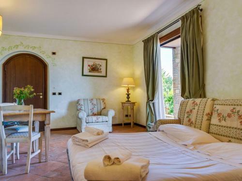 Opulent Holiday Home In Collazzone With Swimming Pool