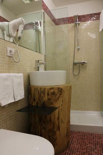 Hostal New Fontana Rooms