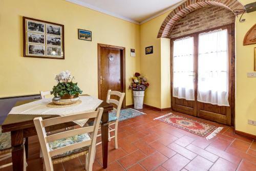 Fratticciola Villa Sleeps 26 Pool Air Con Wifi
